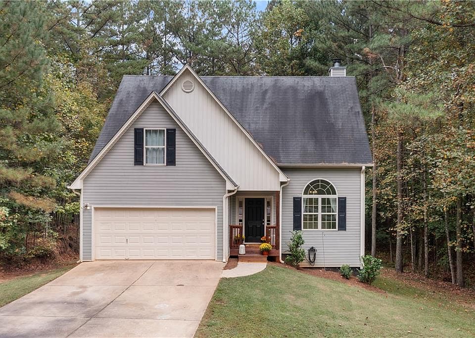 1st image of 228 Pine Tree Dr