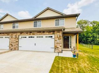 1004 Creekside Dr, Tiffin, IA 52340