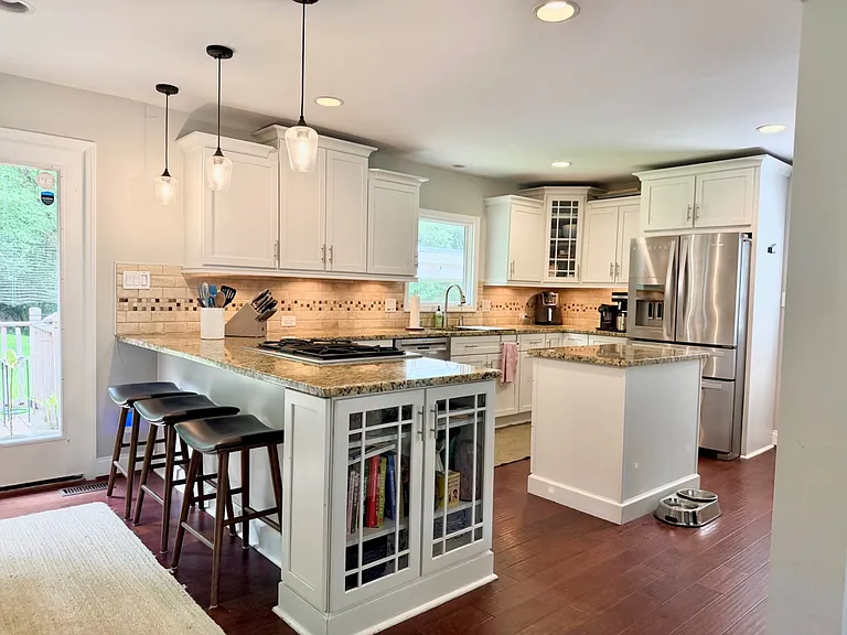 1721 Edgewater Dr — Photo 5