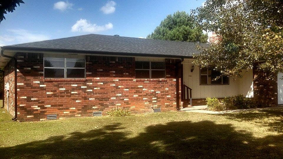 1st image of 1401 W Bonnie Ln