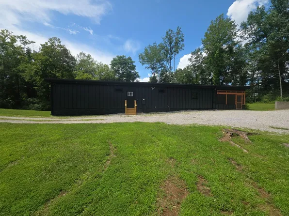 245 Johnson St, Sparta, TN 38583