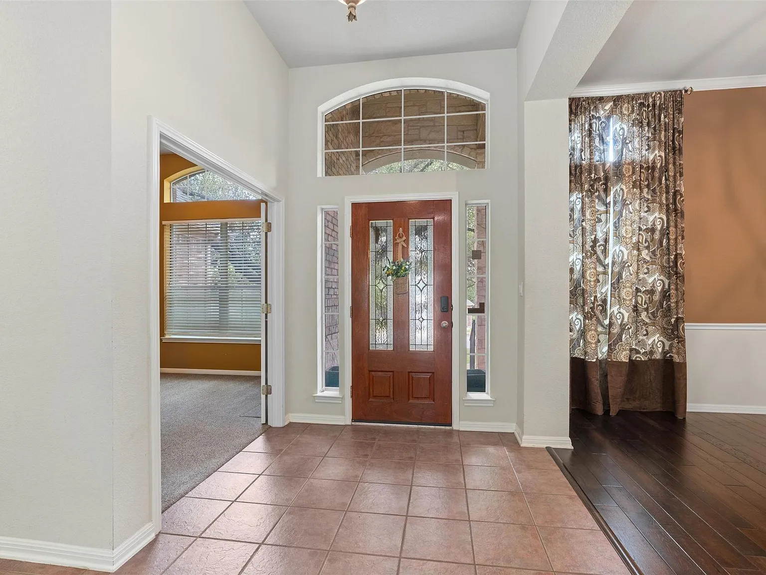 4 bed, 3.5 bath, 3265 sqft, $3,499 — Photo 4