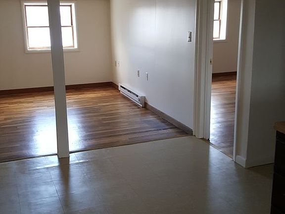 4th image of 47 Chardonnay Ave APT 6