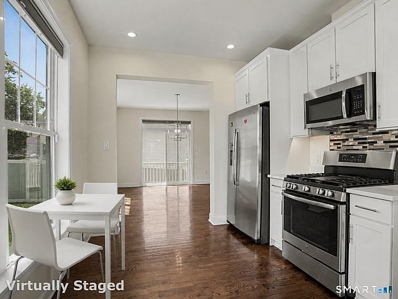 4th image of 604 Newfield Ave #B