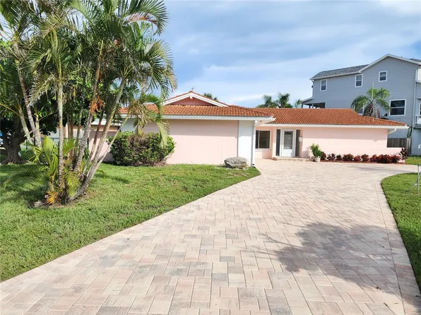 1410 Sea Gull Dr S, Saint Petersburg, FL 33707