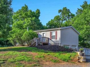 10920 S Jordan Rd, Wakarusa, KS 66546