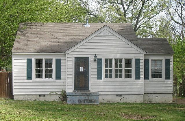1st image of 998 Wrenwood St