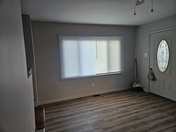 Front Entry / Living Room