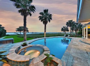 4326 Boat Club Dr, Jacksonville, FL 32277
