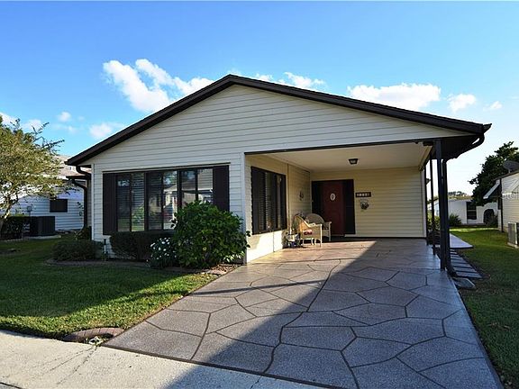 2nd image of 2216 Sea Island Cir N