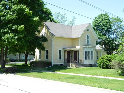 335 1st St, Batavia, IL, 60510