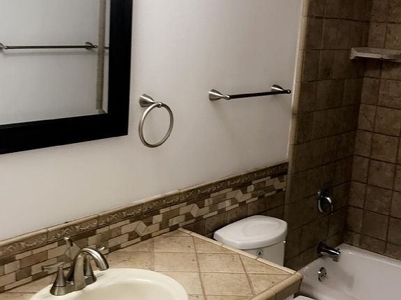 5th image of 113 Sonoma Ln