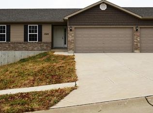 10416 Dys Dr, Hillsboro, MO 63050