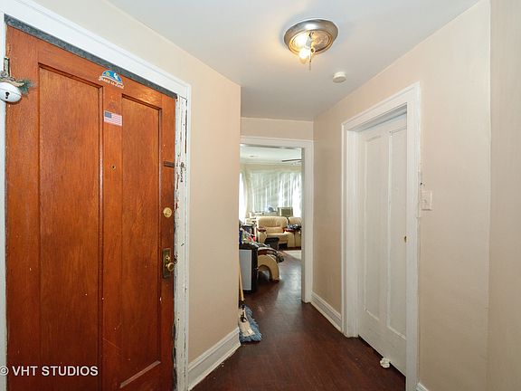 2nd image of 6407-9 S California Ave