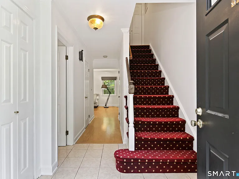 60 Greenwich Hills Dr #60 — Photo 3
