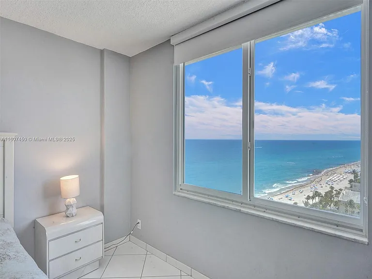 3725 S Ocean Dr #1506 — Photo 8
