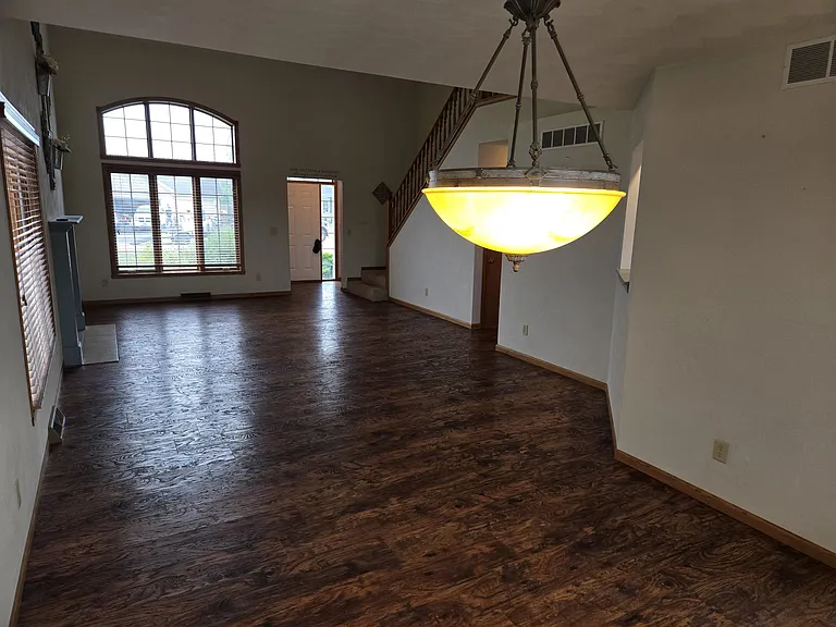 535 Westfield Dr — Photo 6