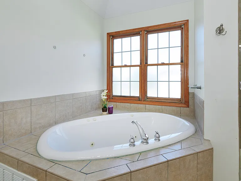 26300 W Chatham Dr — Photo 26