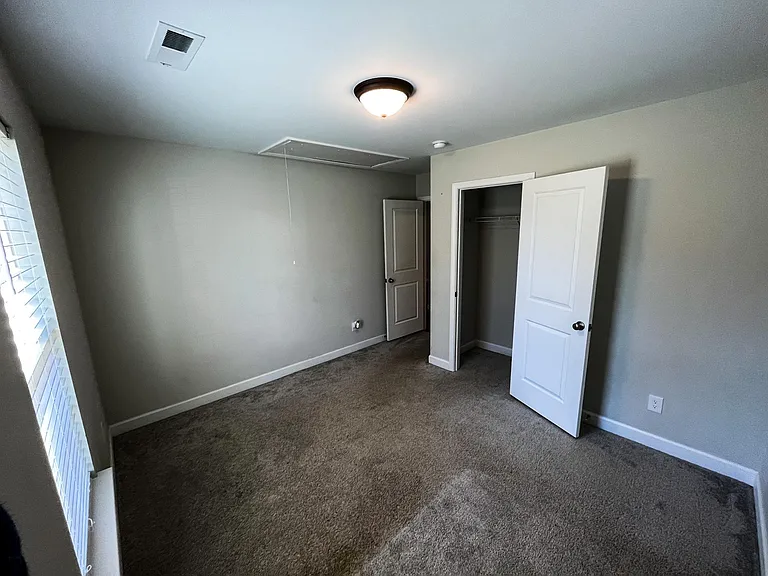 3225 Ridgewood Place Dr — Photo 14