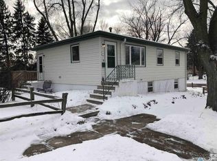 2401 E Sioux St, Sioux Falls, SD 57103
