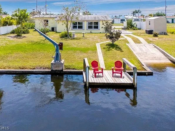 21380 Edgewater Dr, Pt Charlotte, FL 33952