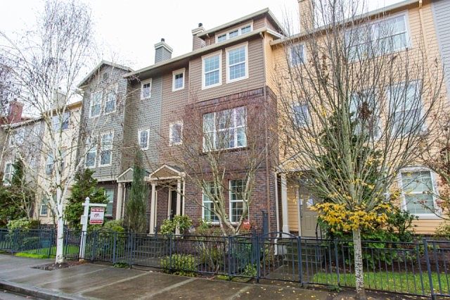 1st image of 6073 NE Alder St