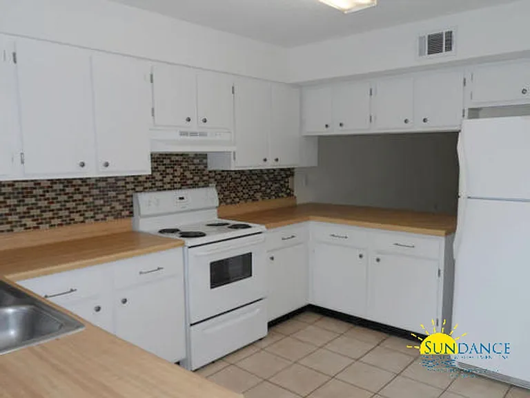 263K Brooks St SE — Photo 2