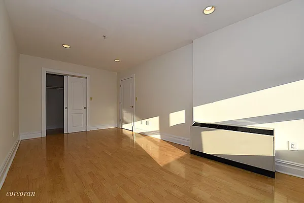 Rented by Corcoran | media 14