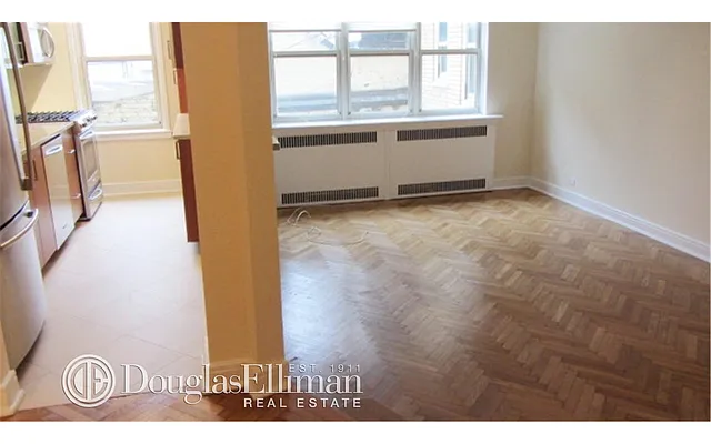 Rented by Douglas Elliman | media 16