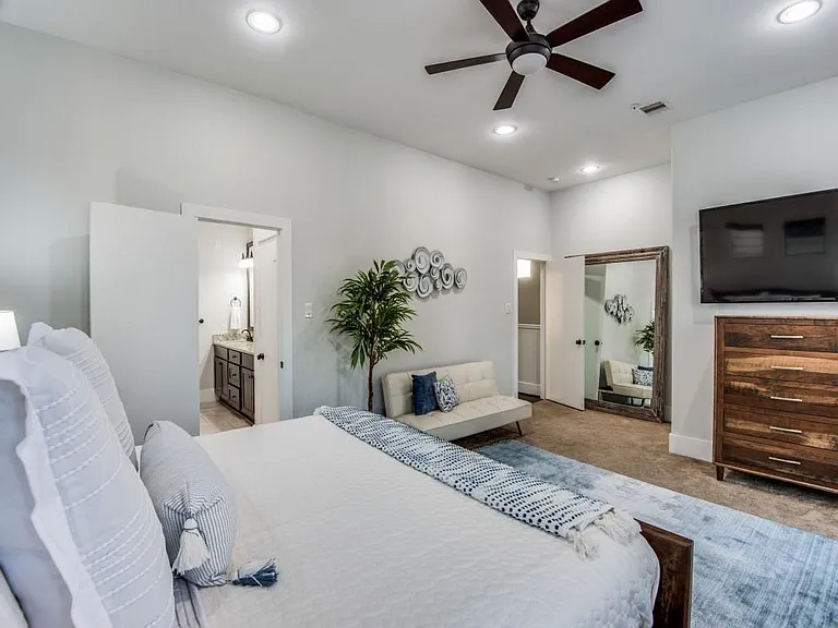 1509 Holly St — Photo 24