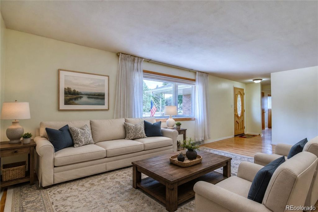 2348 Fountain Drive