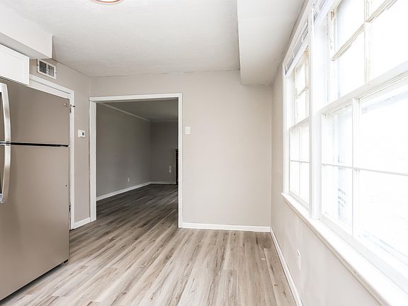 5th image of 4118 S Fairview Dr