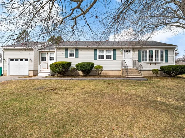 20 Meadow Dr, Lowell, MA 01854