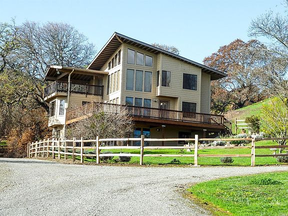 4th image of 2070 Joyce Ln