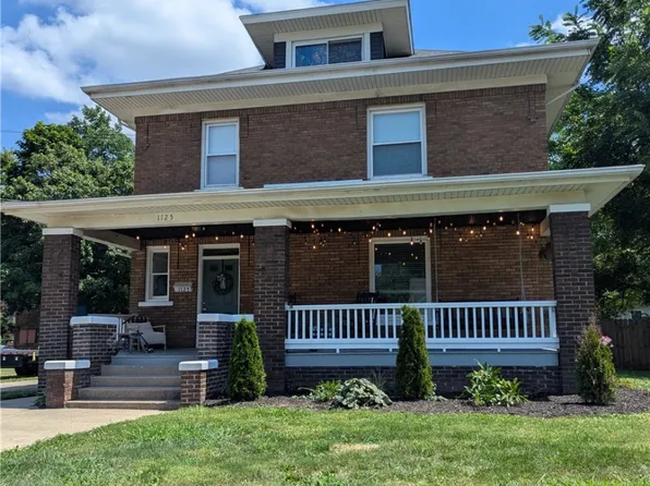 1125 6th St, Charleston, IL 61920