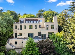 225 Kenrick St #225, Newton, MA 02458