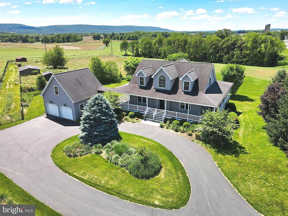 1st image of 484 Race Rd
