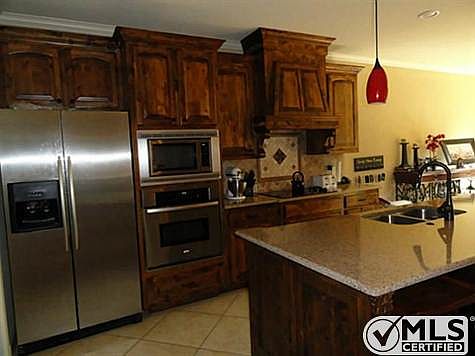 3rd image of 4314 Logan Cir