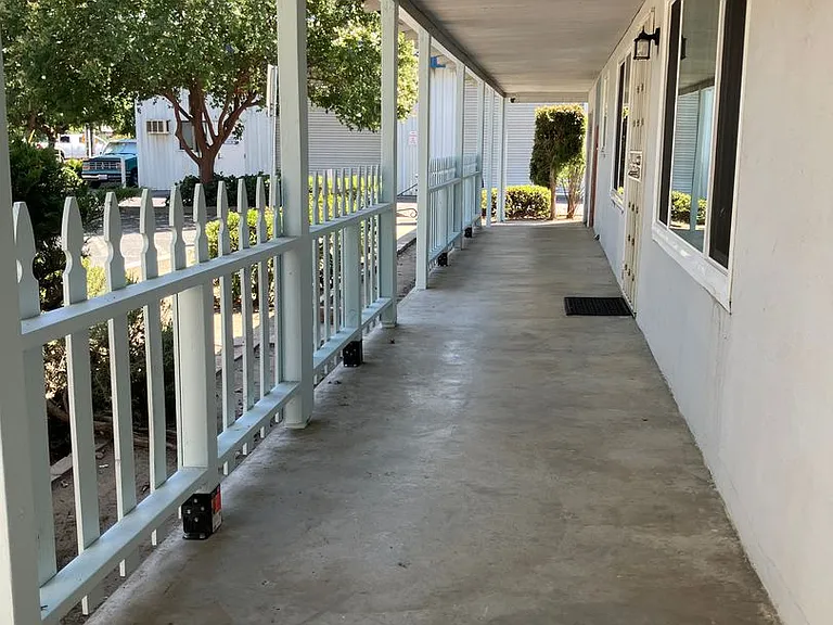 931 Reno Ave #K — Photo 2