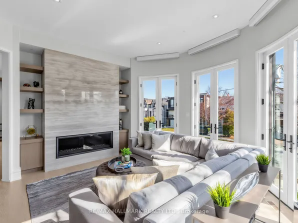 1 Thurloe Ave, Toronto, ON M4S 0B4