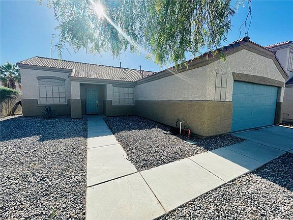 2nd image of 6036 Magic Mesa St