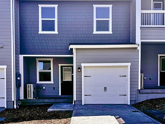 2nd image of 1308 E 53rd Street