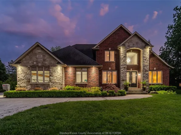 625 N Talbot Rd, Lasalle, ON N9H 2A8