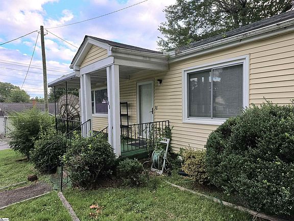 3rd image of 100 Frances St