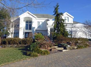 2030 Cobblestone Rd, Jasper, IN 47546