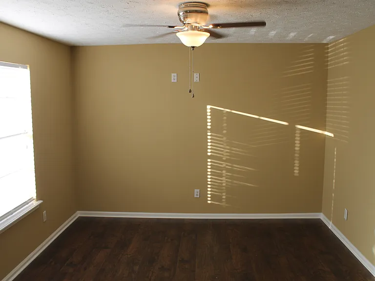 207 Cobblestone Ct — Photo 4
