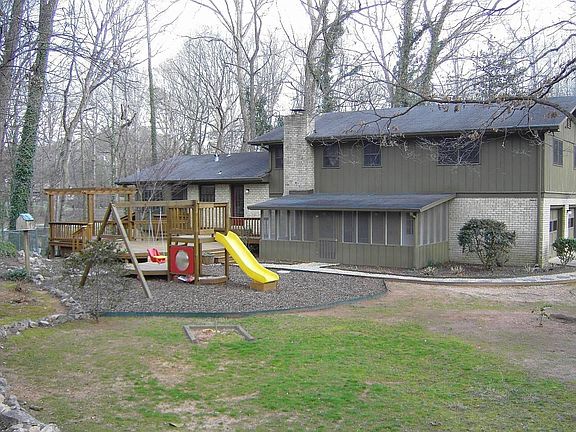 Great Yard for Entertaining. Beautifully Landscaped with Granite Blouders and 