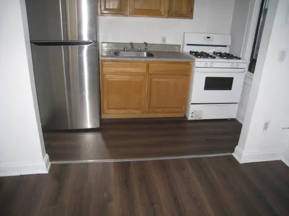 35-41 34th Street image 1 of 5