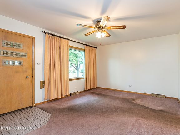 3rd image of 1516 Gunderson Ave