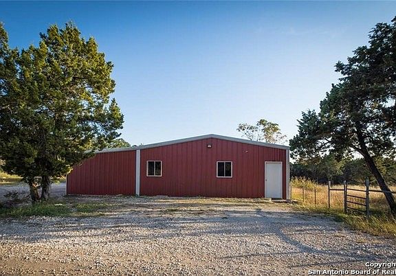 3rd image of 5946 State Highway 46 W